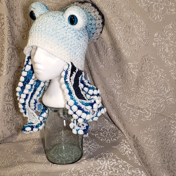Amazing handmade Kraken Hat - Picture 8 of 9